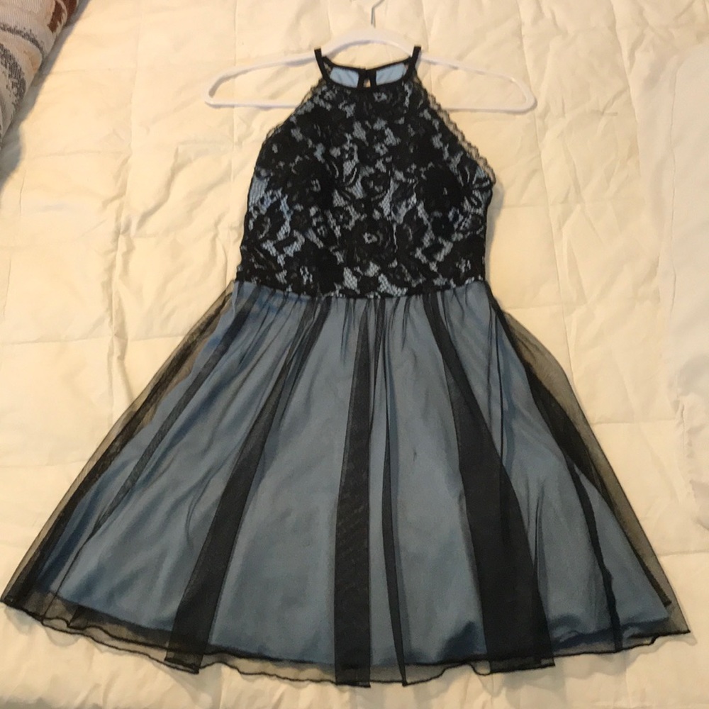 blue dress
